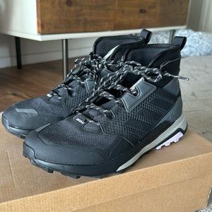 Adidas Terrex Hiking Shoes Size 9